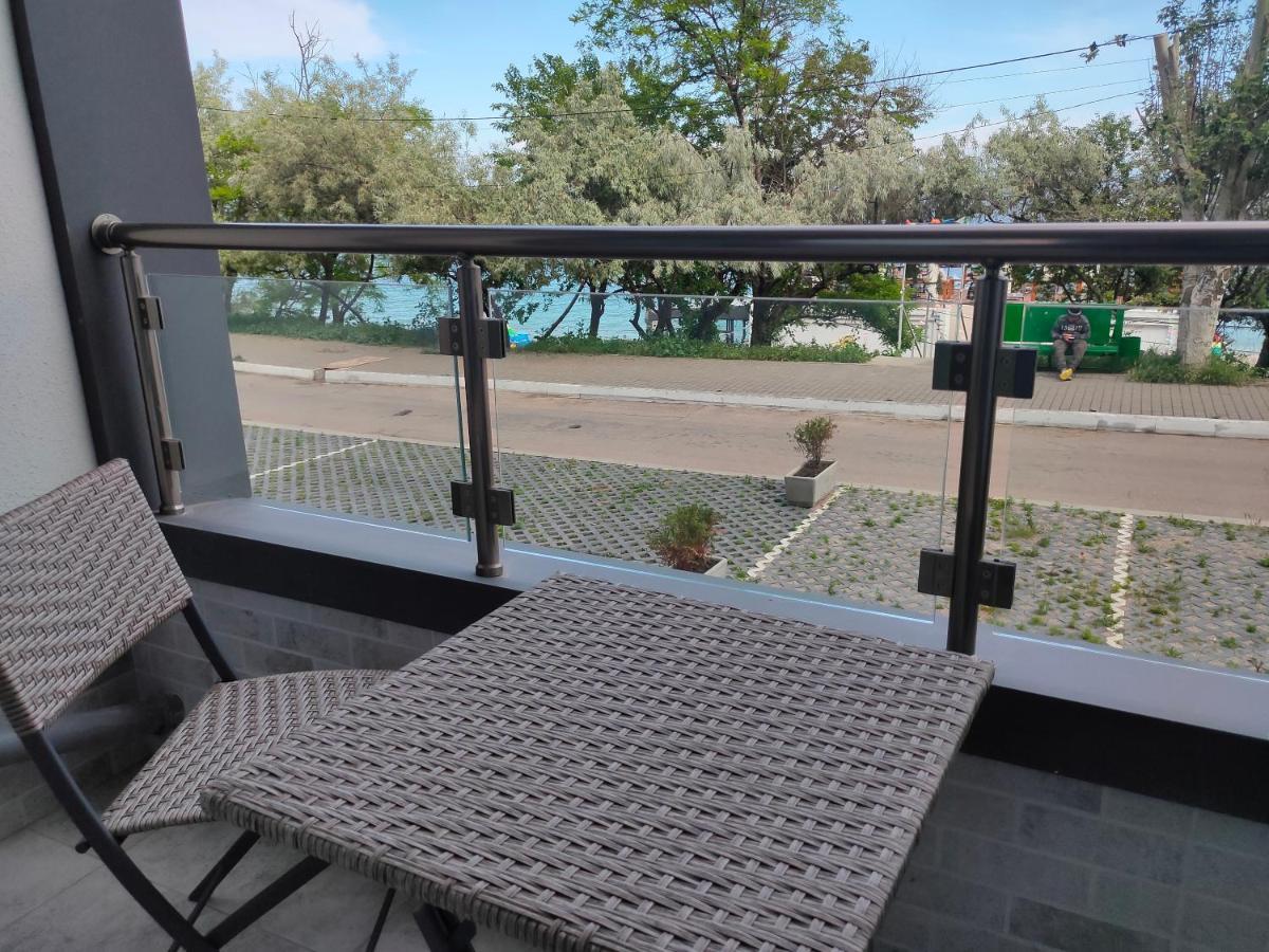 Апартаменты У Моря Magnit Первая Линия Odessa Exterior foto