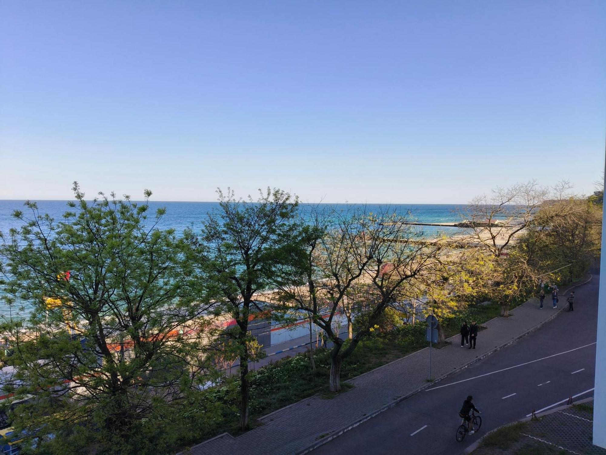 Апартаменты У Моря Magnit Первая Линия Odessa Exterior foto