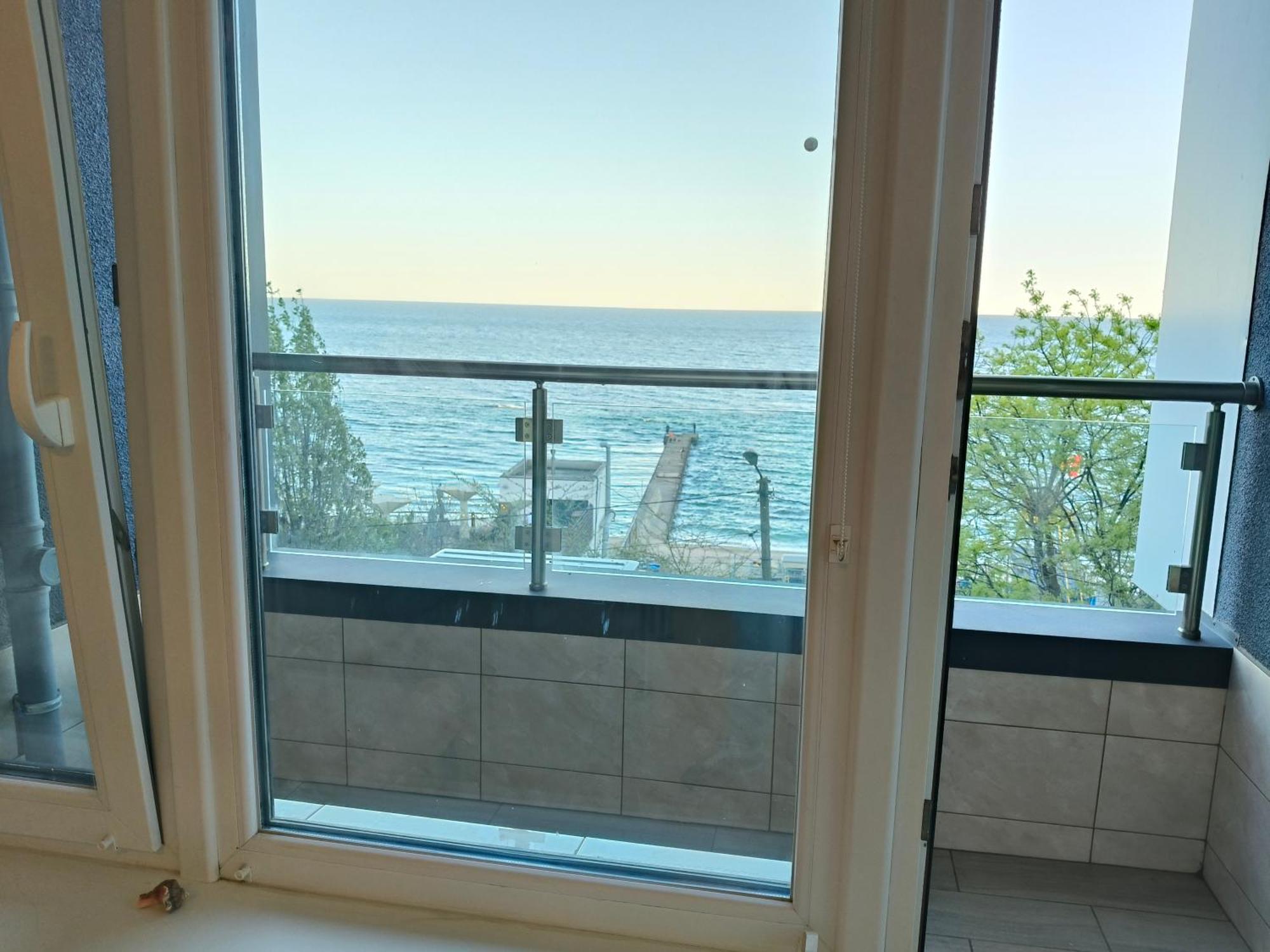 Апартаменты У Моря Magnit Первая Линия Odessa Exterior foto
